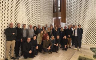 Vinnere og finalister etter middag på Ambassaden